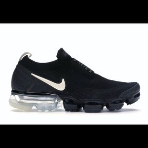 NIKE AIR VAPORMAX MOC 2